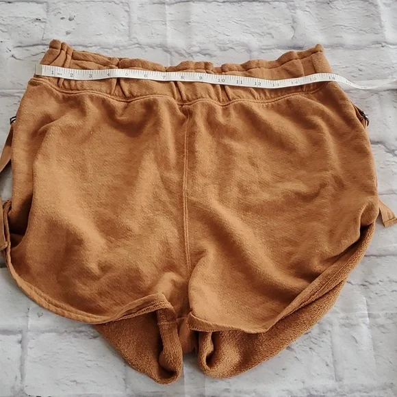 18. Free People Movement Siren Shorts Earth - Picture 12 of 17